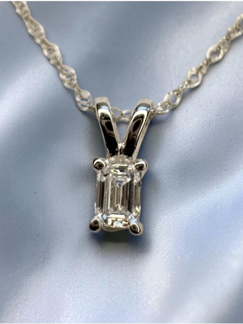 VINTAGE 14K White Gold Natural Diamond Necklace .10ct Emerald Cut Solitaire 18"